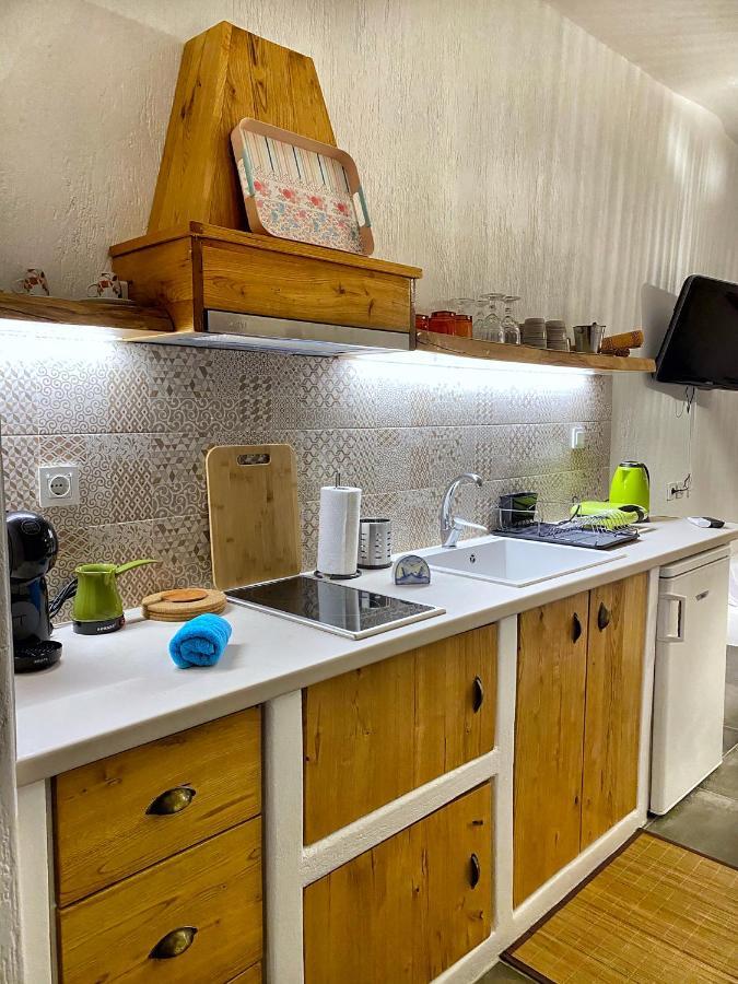 Pachaina Milos Gem Suites Inn المظهر الخارجي الصورة